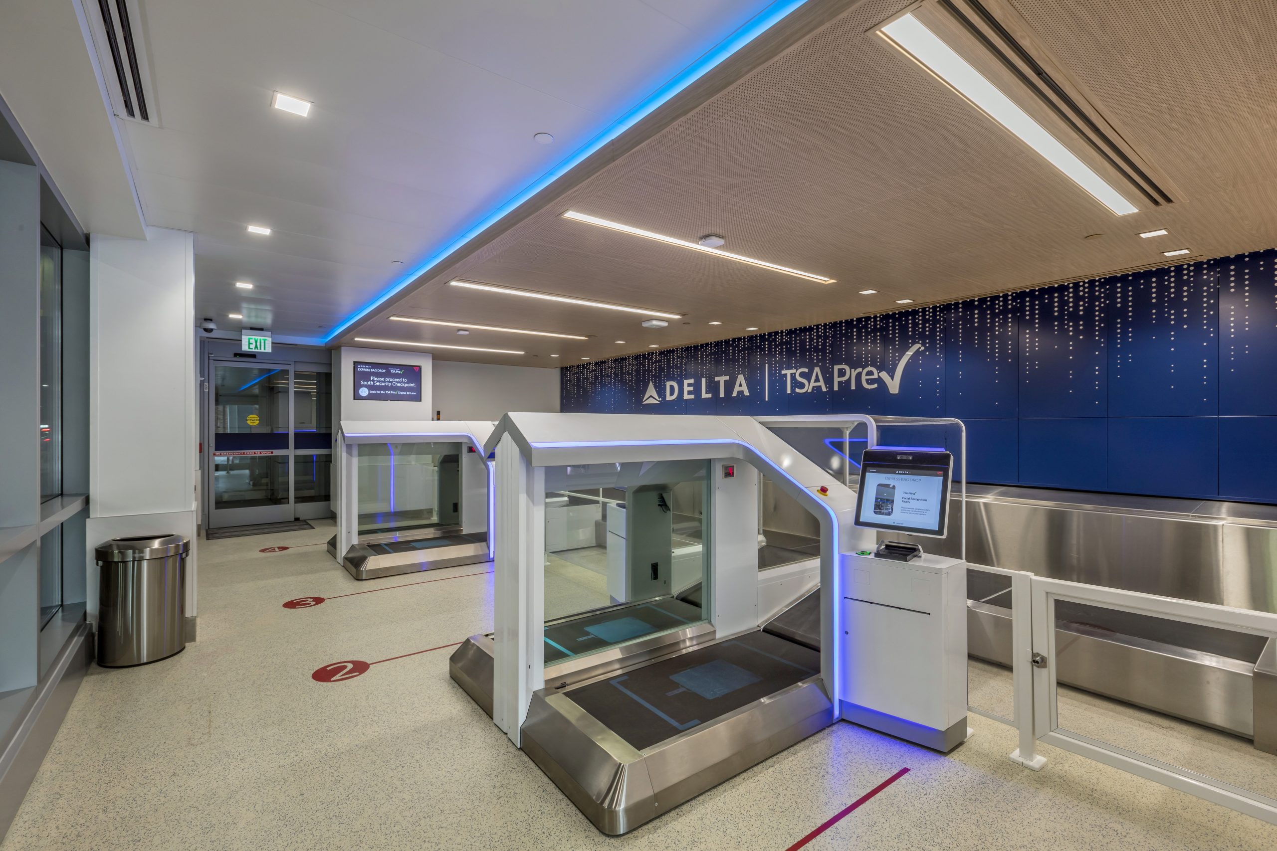 Delta Air Lines – Express Lobby